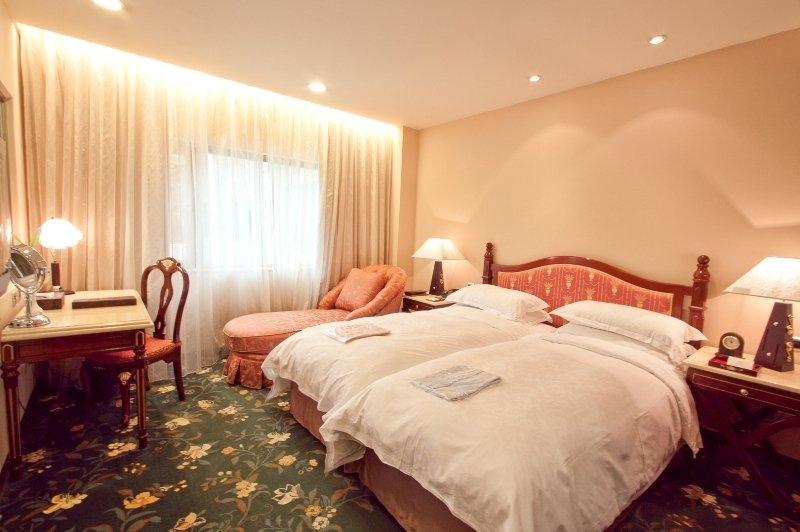 Royal Seasons Hotel Beitou Taipéi Exterior foto