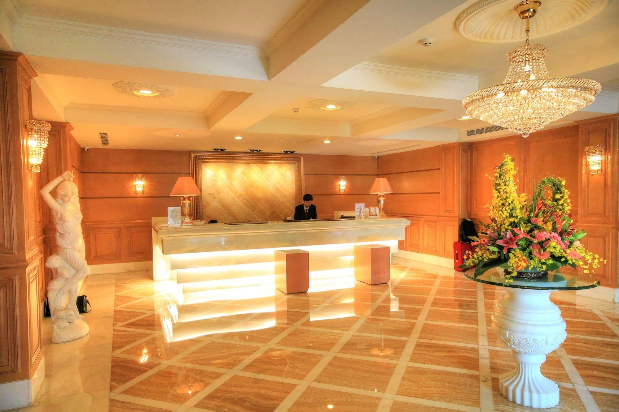 Royal Seasons Hotel Beitou Taipéi Exterior foto